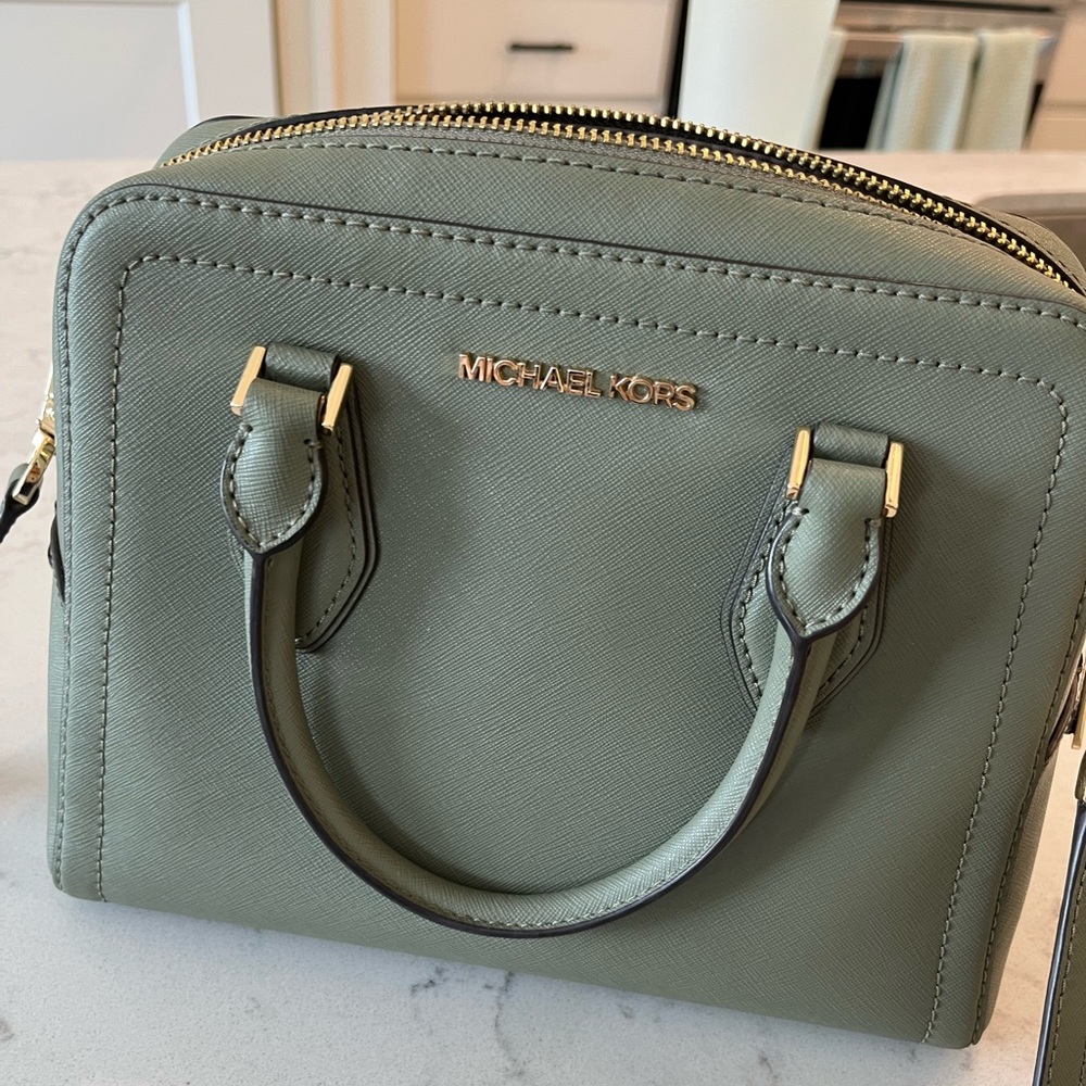 Michael Kors purse